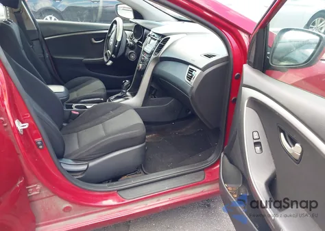 2017 Hyundai Elantra Gt z USA, uszkodzony, nr VIN KMHD35LH7HU374631